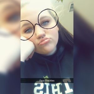 Meet your Posher, Whitney